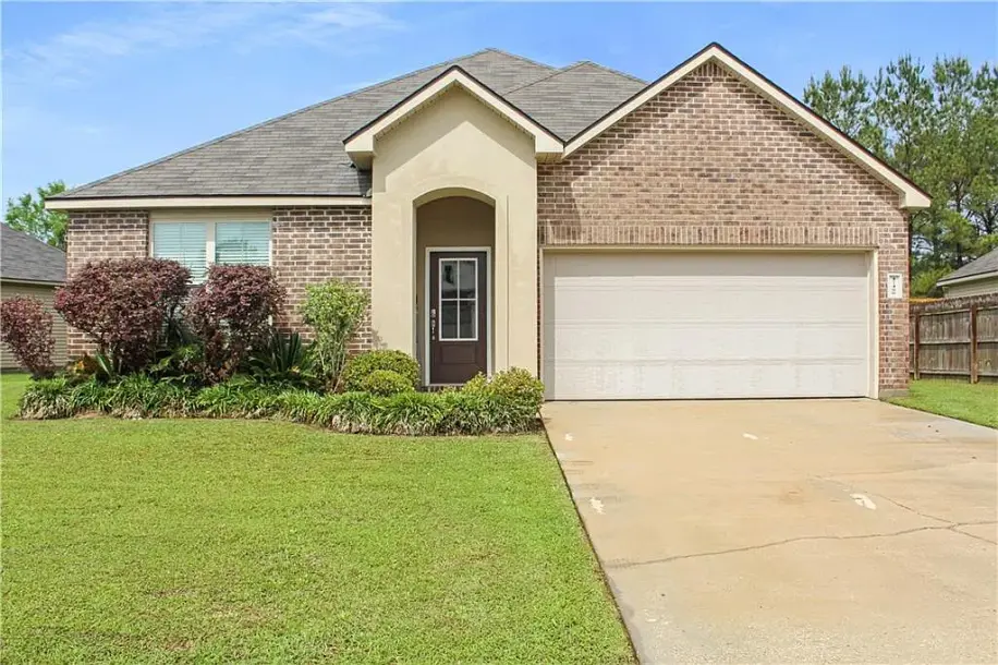 CHARMING 4 BEDROOM 2 BATH HOME-1