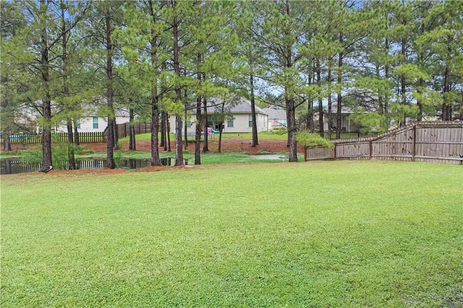 CHARMING 4 BEDROOM 2 BATH HOME-4